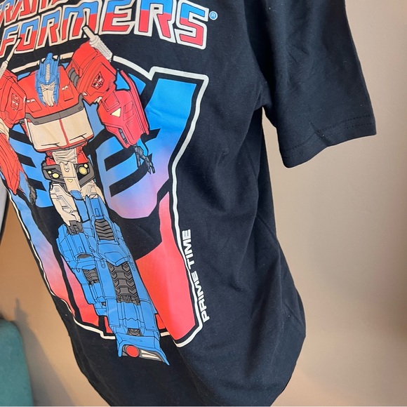 Transformers graphic tshirt - Picture 3 of 5